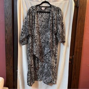 LuLaRoe Shirley Kimono Cascading Flowy Black White Mixed Animal Print Top